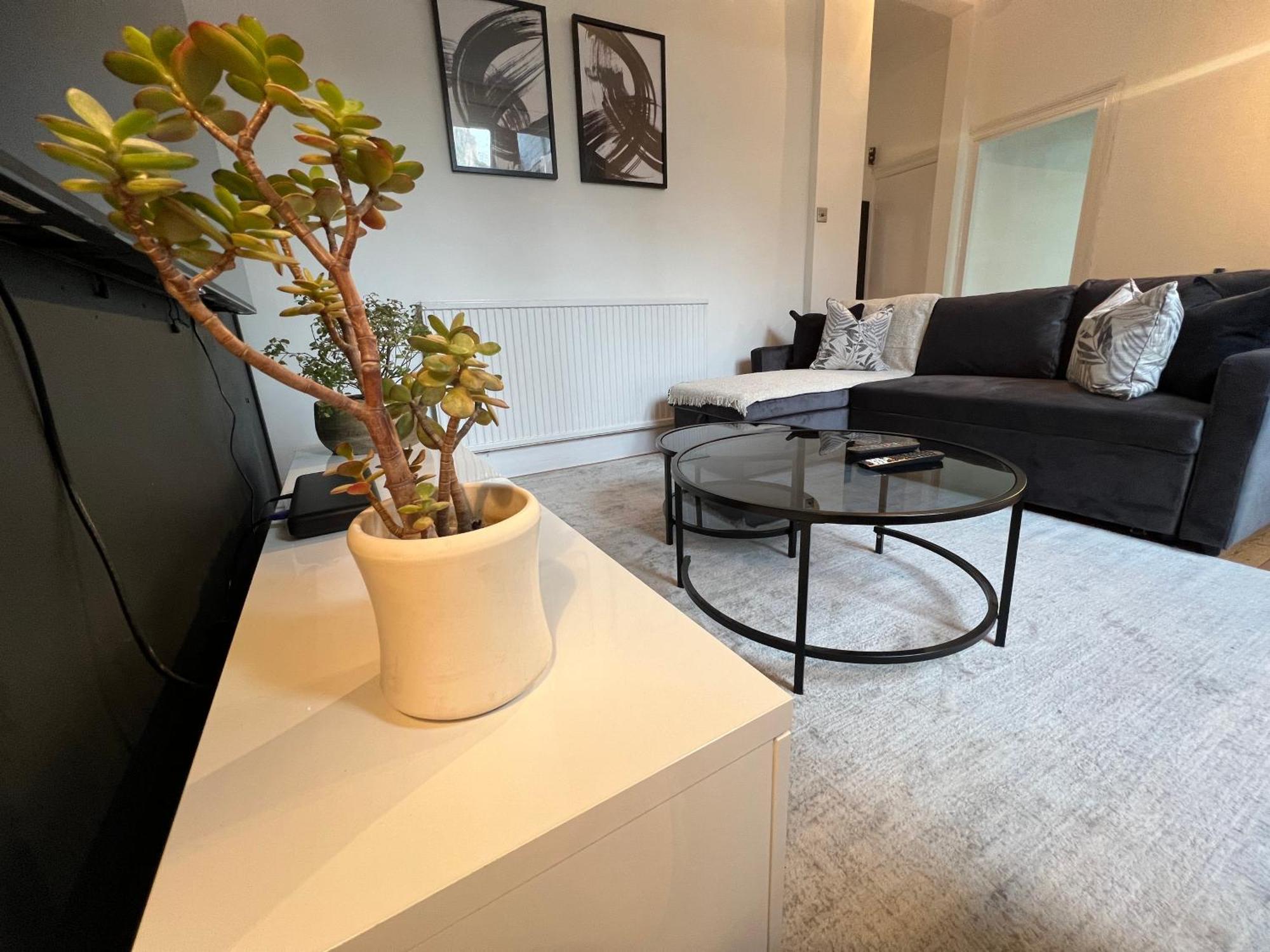 Fulham Tranquil 2bd King Bed With Parking & Gdn * Londra