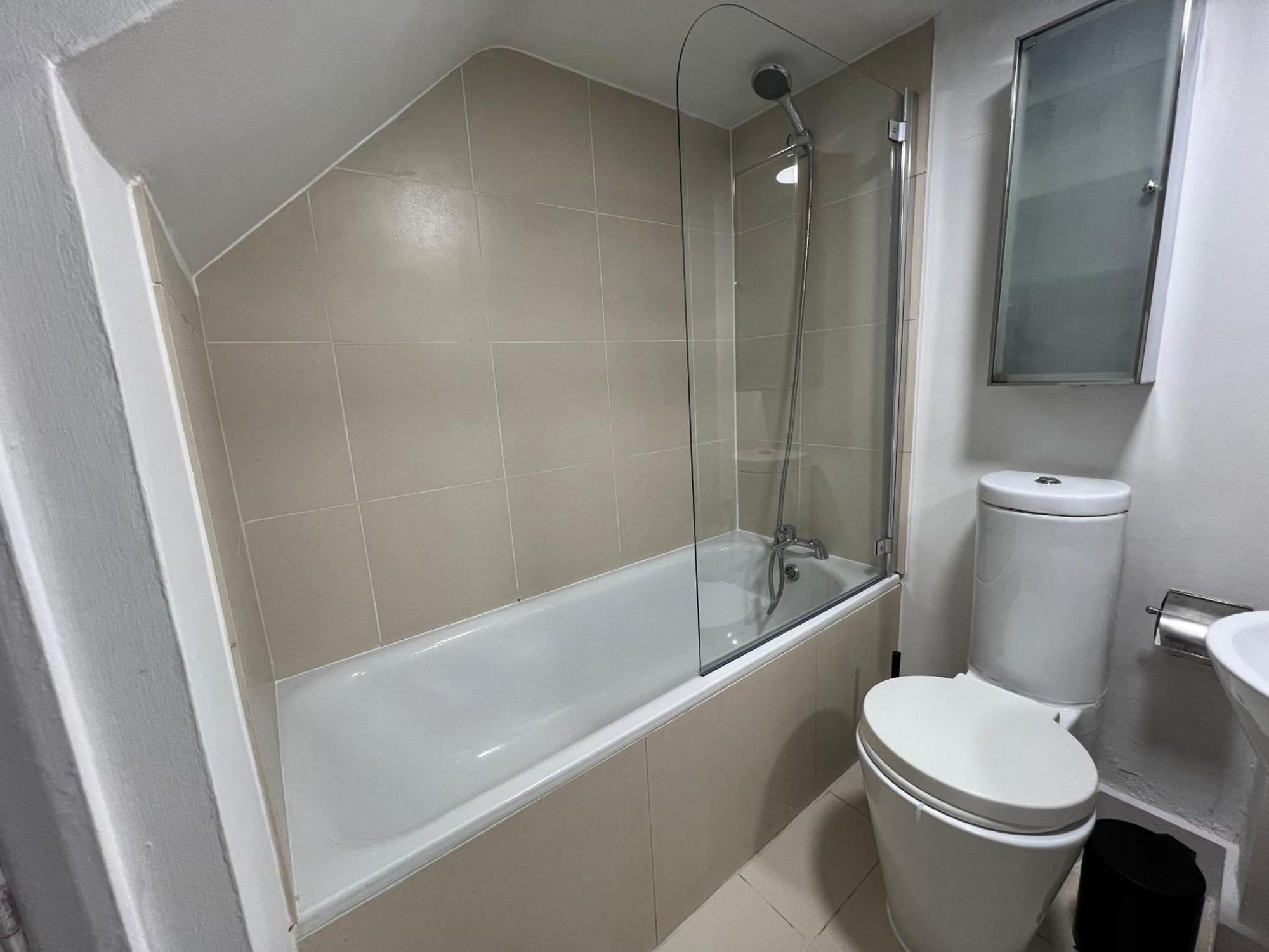 Fulham Tranquil 2bd King Bed With Parking & Gdn Appartamento Londra
