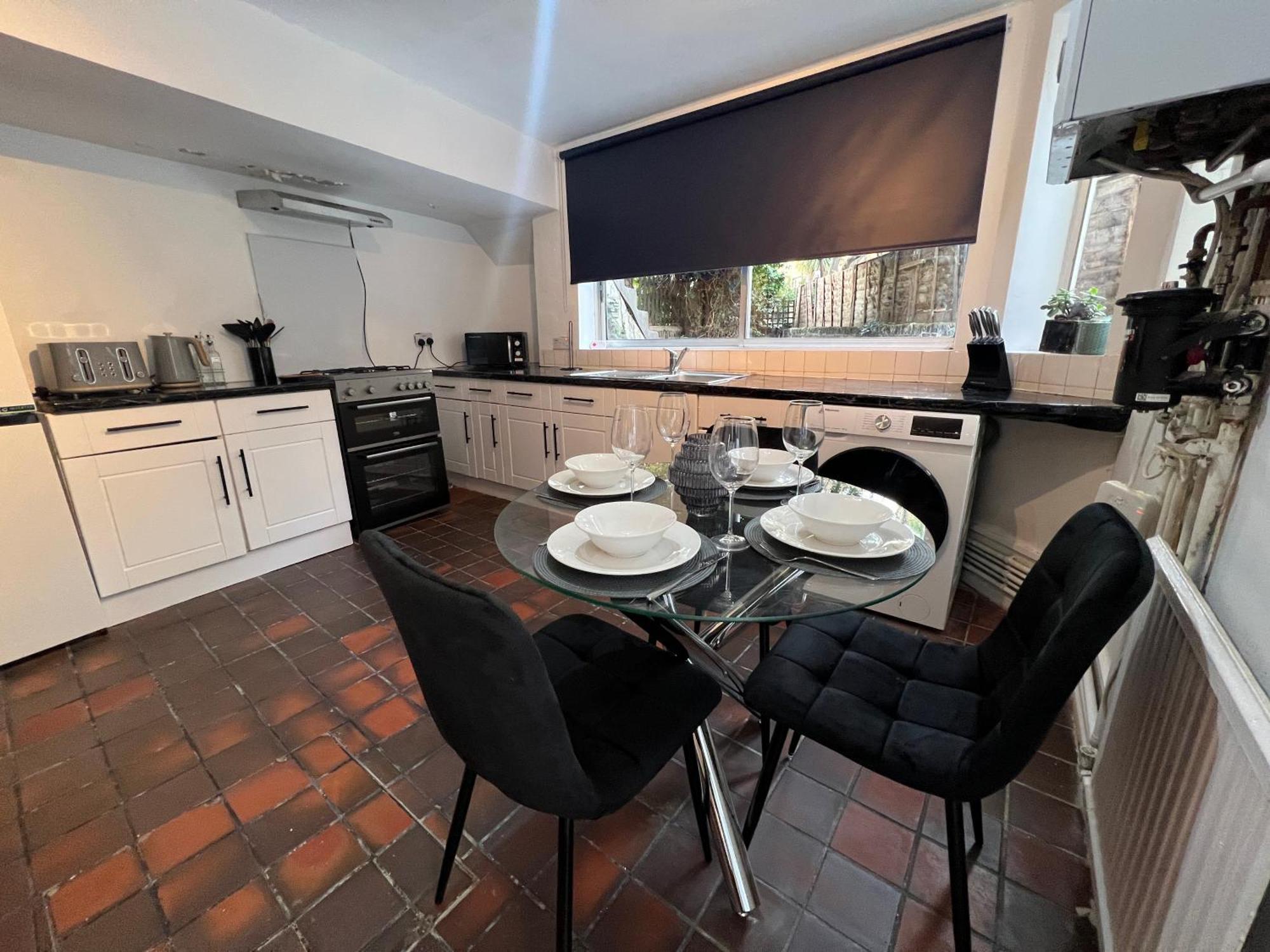Fulham Tranquil 2bd King Bed With Parking & Gdn Appartamento Londra